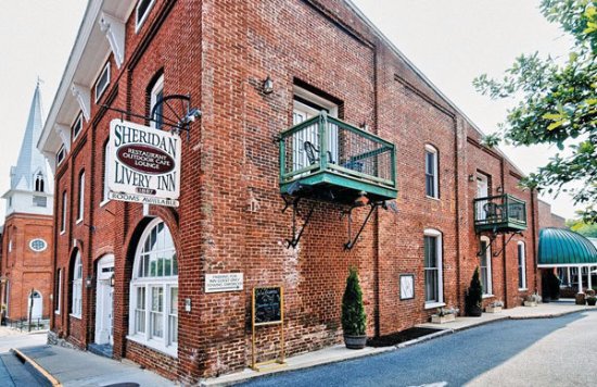 main-street-view-of-innfeatured image